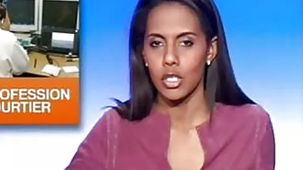 Aşık azeri seks video indir iki kişi, kölelerinin ayaklarını ve bellerini emmesine izin verin.