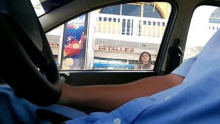 Sarışın MİLF her zaman erkeğinin seks azeri zorlama vücudunu sevdiğini bilir