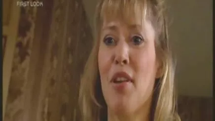 Sıcak azeri porno seks Alman yakalandı bir genç adam ve olgun sarışın